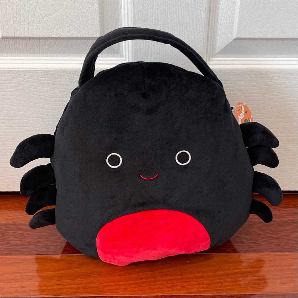 Bella the Spider Halloween Squishmallow Trick or Treat Bag